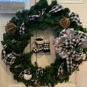 Custom 26 inch Wreath
